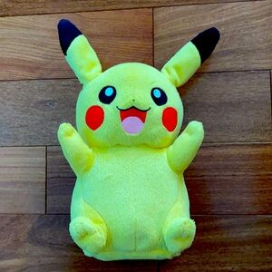 Pokemon
Pokemon Plush, Lights & Sounds Pikachu